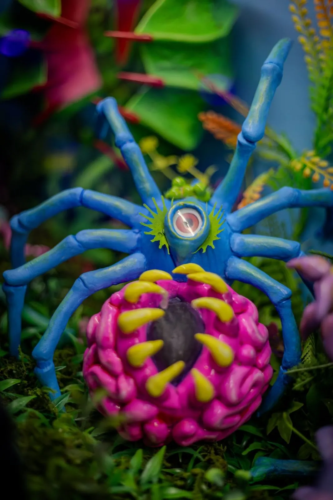 It’s a Flora eat Fauna Otherworld at Endless Bummer, photo 4